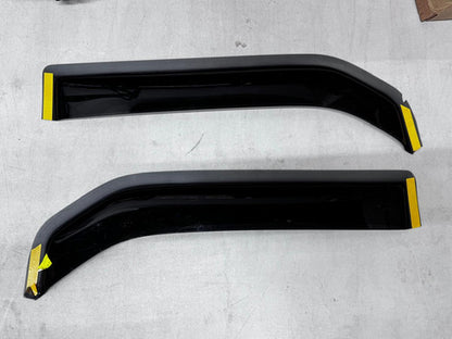 Remate Weathertech Deflectores Traseros X-terra 2000-2004