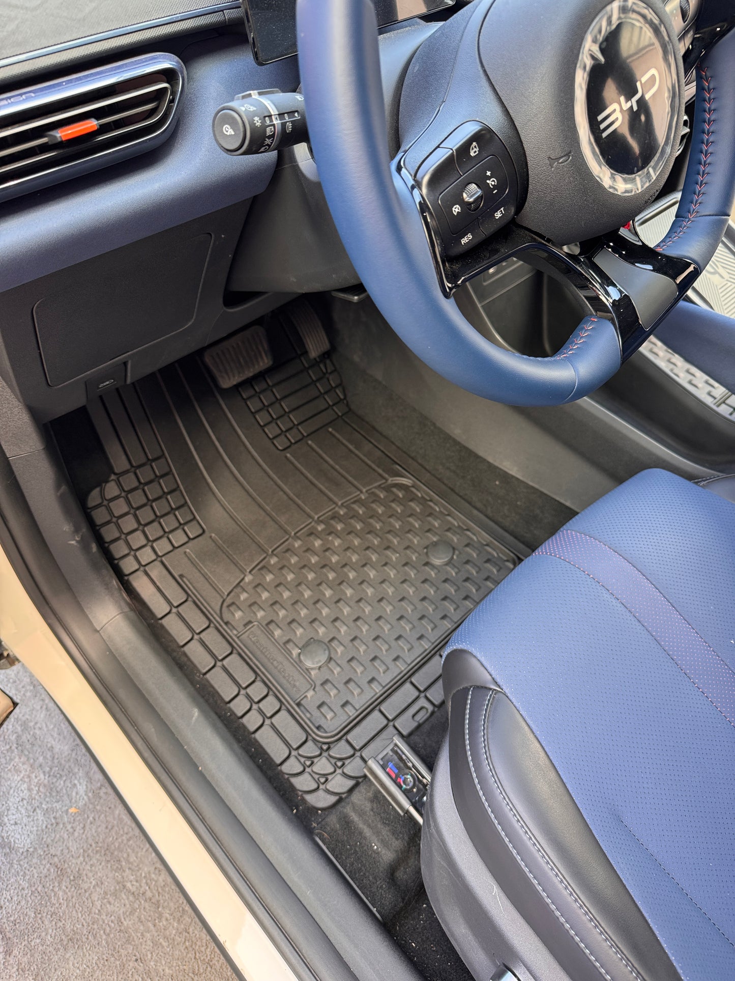 Tapetes Weathertech Universales Dolphin 2024+ 1ra+2da Filas