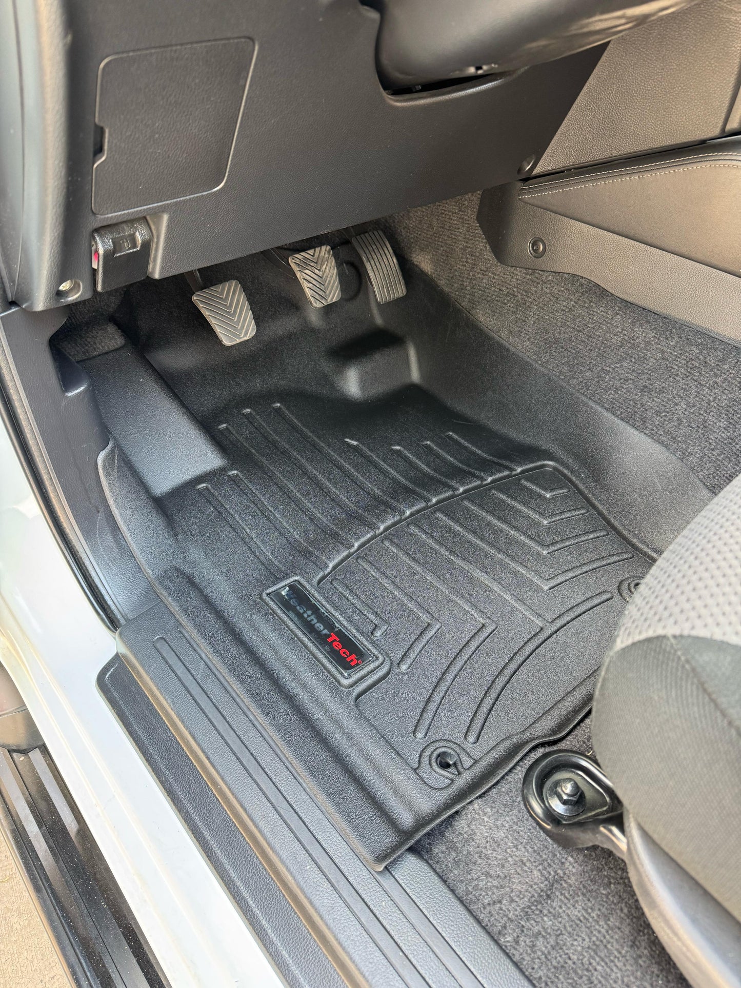 Tapetes Weathertech Mitsubishi L200 2016-2018 -1ra+2da Filas
